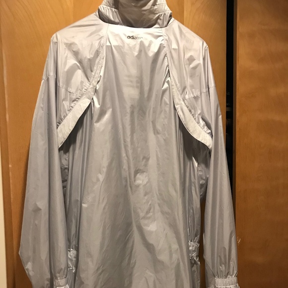 A light weight jacket by Adidas. - Picture 1 of 9